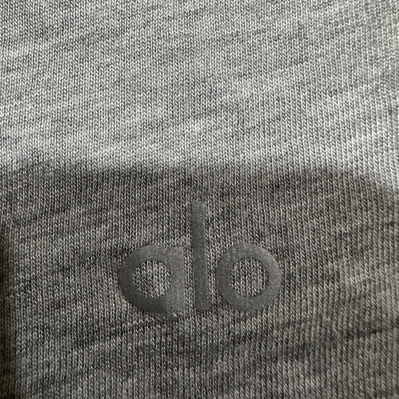 Alo Gray Crop Top Small - Picture 3 of 4